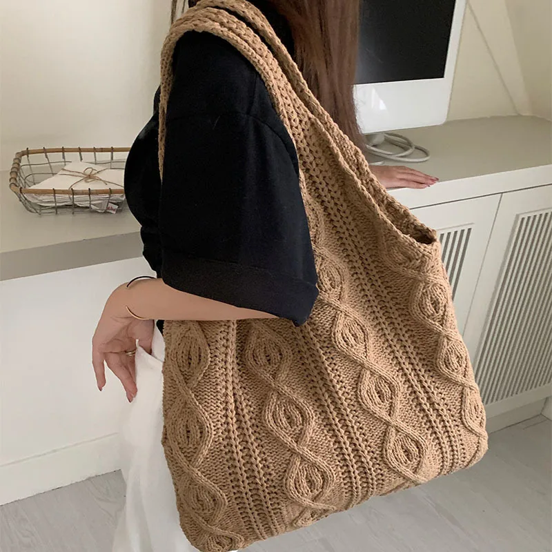 2023 New Knitted Shoulder Bag Large Capacity Retro Style Woven Tote Bag for Women Fashion Shopping Storage Bags Trend All-match
2023 New Knitted Shoulder Bag Large Capacity Retro Style Woven Tote Bag for Women Fashion Shopping Storage Bags Trend All-match