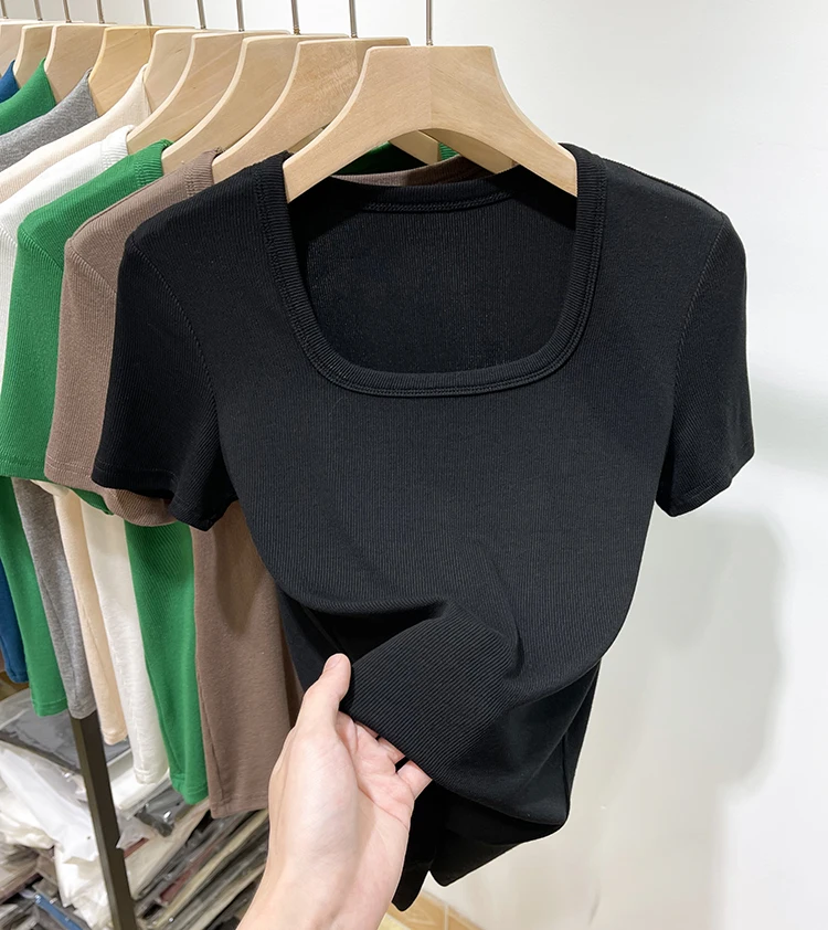 تي شيرت نسائي جديد لعام 2024 بقصة ضيقة وأكمام قصيرة، ياقة مربعة مع تصميم خيوط، أنيق للربيع والصيف، ملابس كاجوال عصرية تي شيرت نسائي جديد لعام 2024 بقصة ضيقة وأكمام قصيرة، ياقة مربعة مع تصميم خيوط، أنيق للربيع والصيف، ملابس كاجوال عصرية