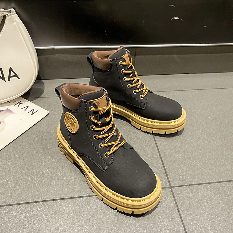 Женские ботинки, новинка зимы 2022, модные Универсальные женские ботинки, повседневные ботильоны на толстой подошве со шнуровкой, черные ботинки, женские ботинки
Женские ботинки, новинка зимы 2022, модные Универсальные женские ботинки, повседневные ботильоны на толстой подошве со шнуровкой, черные ботинки, женские ботинки