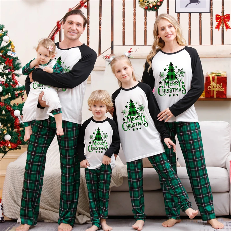 

2024 Christmas Family Matching Pajamas Sets Plaid Father Mother Kids & Baby Pyjamas Outfits Daddy Mommy and Me Xmas Pj's Clothes