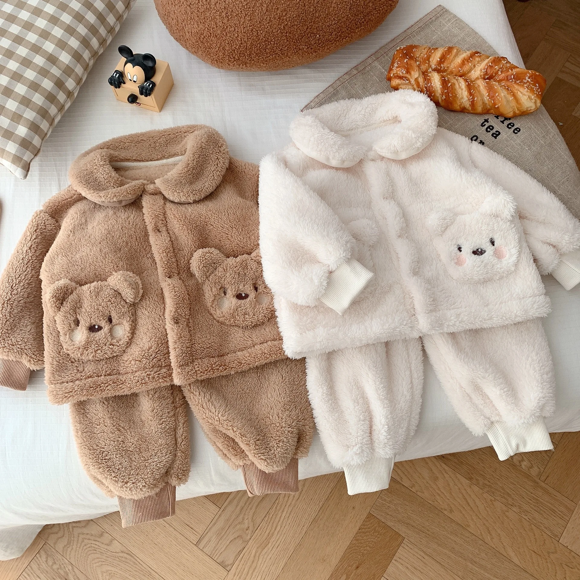 Toddler Pajamas Girls Boys Warm Plush Pajamas for Kids Button Down Pajamas Sibling Family Pjs
Toddler Pajamas Girls Boys Warm Plush Pajamas for Kids Button Down Pajamas Sibling Family Pjs