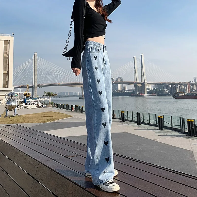 Heart Embroidery Jeans for Women Vintage High Waisted Blue Black-grey Wide Leg Jeans Trendy Trousers Loose Straight Denim Pants
Heart Embroidery Jeans for Women Vintage High Waisted Blue Black-grey Wide Leg Jeans Trendy Trousers Loose Straight Denim Pants