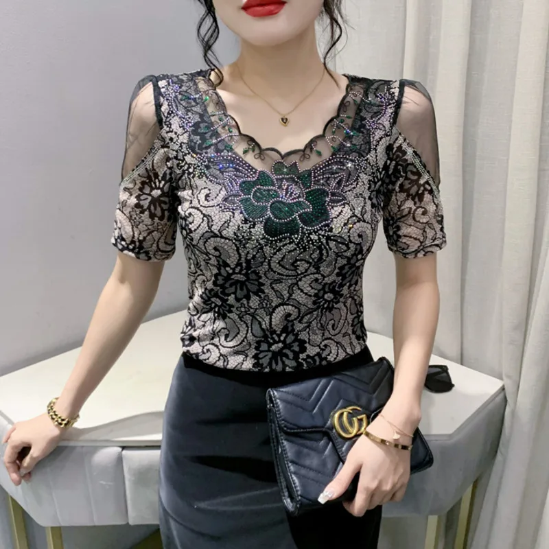 #7391 Vintage Print Mesh T Shirt Women Hollow Out Sexy Skinny Office T Shirt Female Diamonds V-neck Retro Women's T-shirt Summer
#7391 Vintage Print Mesh T Shirt Women Hollow Out Sexy Skinny Office T Shirt Female Diamonds V-neck Retro Women's T-shirt Summer