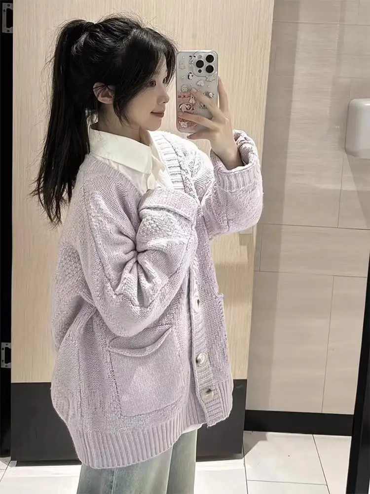 Purple knitted cardigan sweater, college style sweet knitted sweater for women's autumn winter new long sleeved V-neck sweater Purple knitted cardigan sweater, college style sweet knitted sweater for women's autumn winter new long sleeved V-neck sweater
