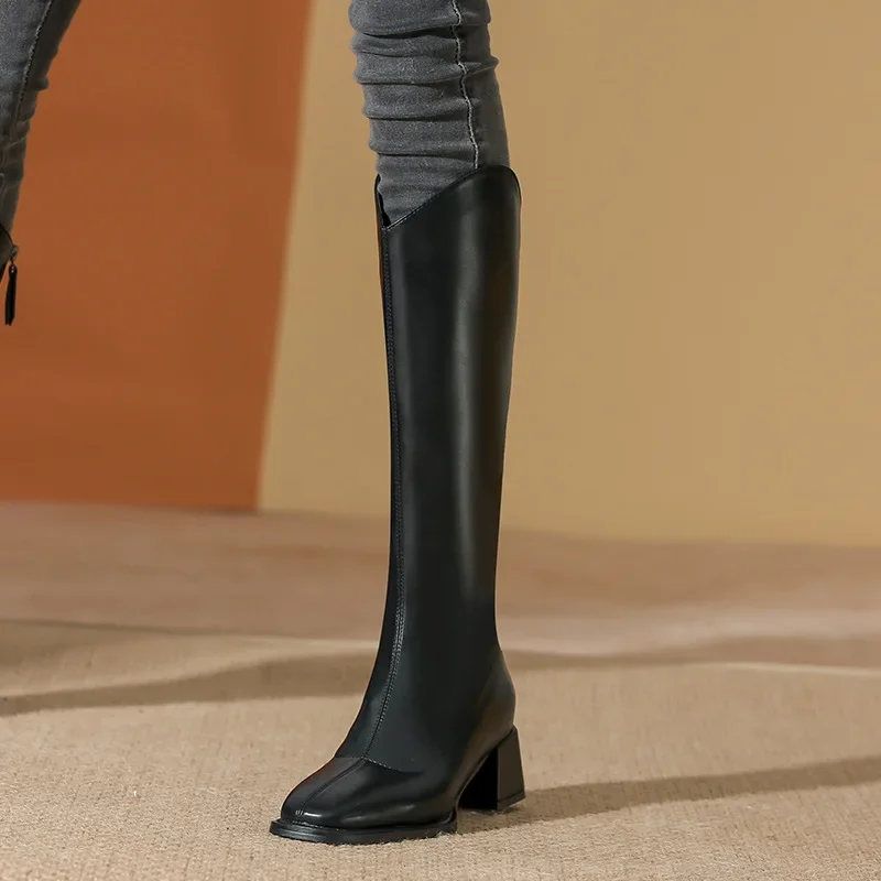 White Western Boots Women Autumn And Winter New Square Head 5cm Heel Knee High Boots Women
White Western Boots Women Autumn And Winter New Square Head 5cm Heel Knee High Boots Women