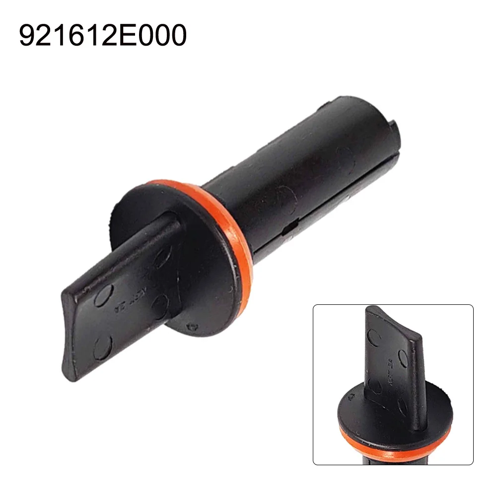 High Quality Lamp Bulb Socket Base Mount 92161-2E000 Car Accessories Durable Front Position Plastic Replacement
High Quality Lamp Bulb Socket Base Mount 92161-2E000 Car Accessories Durable Front Position Plastic Replacement