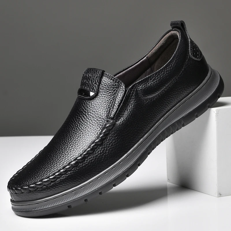 Genuine Leather Men Casual Shoes slip on Business 2022 Fashion Casual Mens Loafers Tendon Bottom autumn Male Flat Shoes men
Genuine Leather Men Casual Shoes slip on Business 2022 Fashion Casual Mens Loafers Tendon Bottom autumn Male Flat Shoes men