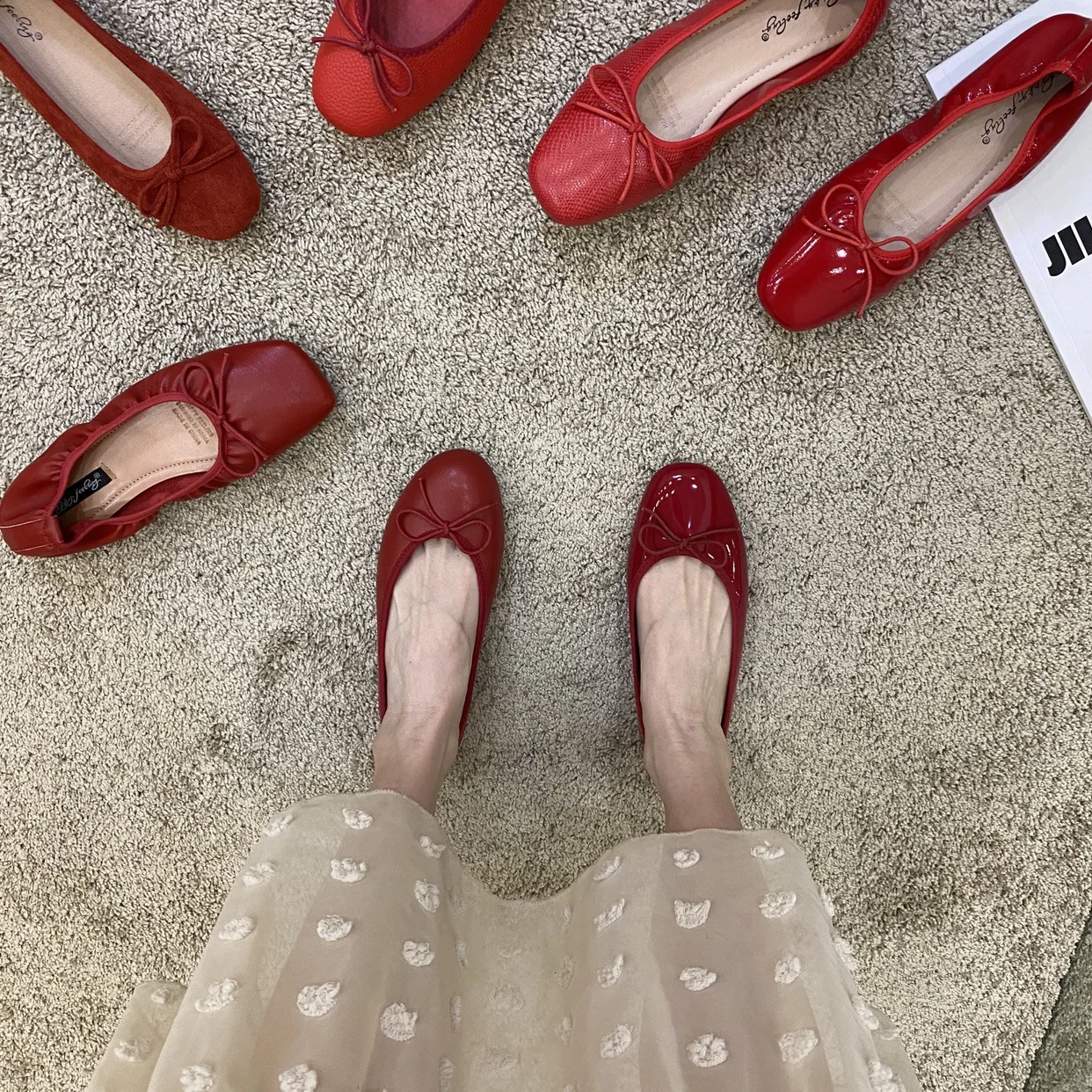 Bow tie shallow mouth flat bottom small red single shoe women's shoes New Year's Spring/Summer wedding shoes Ballet Spring/Autum
Bow tie shallow mouth flat bottom small red single shoe women's shoes New Year's Spring/Summer wedding shoes Ballet Spring/Autum