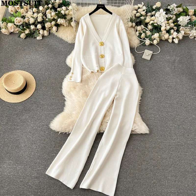 Vintage Knitted Two Piece Pant Sets Women 2024 Spring Gold Buttons Cardigan + Wide Leg Pants Suits Fashion Elegant Matching Sets
Vintage Knitted Two Piece Pant Sets Women 2024 Spring Gold Buttons Cardigan + Wide Leg Pants Suits Fashion Elegant Matching Sets