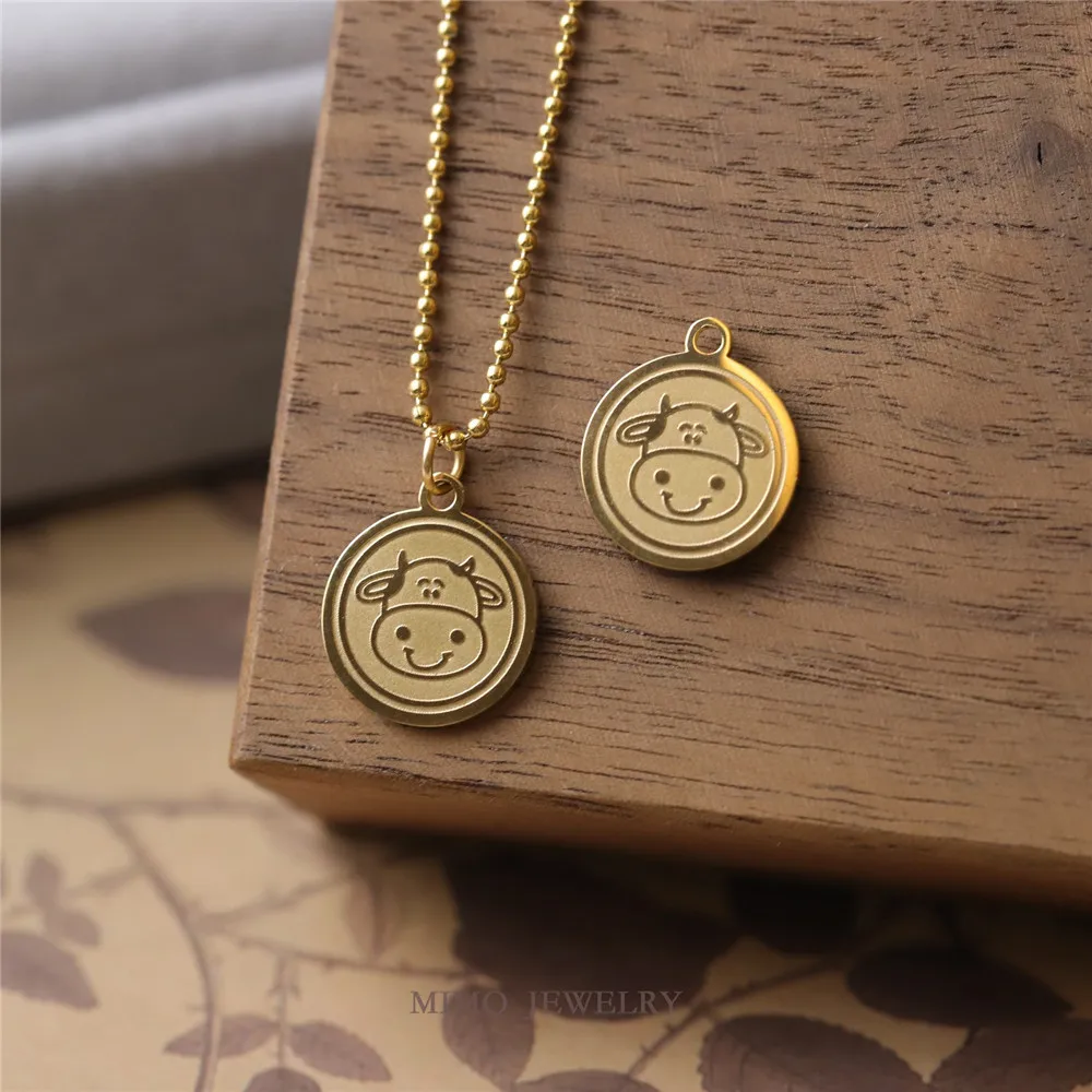 Titanium steel 18K gold 2021 Chinese New Year opening lovely calf round brand pendant DIY accessories
Titanium steel 18K gold 2021 Chinese New Year opening lovely calf round brand pendant DIY accessories