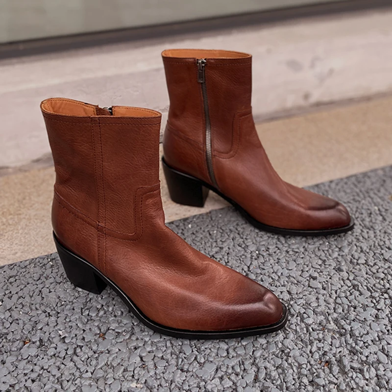 Heihaian Short Boots 2023 Autumn/Winter New Retro Style Zipper Boots Pointed Toe Thick Heel Brown Ankle Boots For Women
Heihaian Short Boots 2023 Autumn/Winter New Retro Style Zipper Boots Pointed Toe Thick Heel Brown Ankle Boots For Women