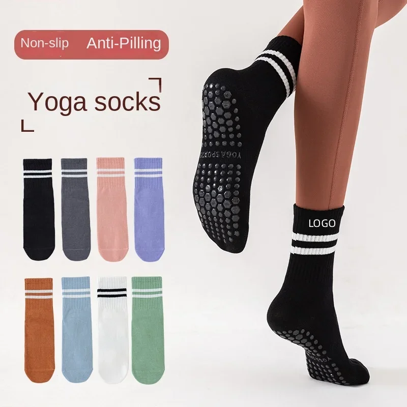 New Yoga SocksMedium Tube Professional Silicone Anti-slip Solid Color Women Indoor Sports Trampoline Fitness Socks Anti-pilling
New Yoga SocksMedium Tube Professional Silicone Anti-slip Solid Color Women Indoor Sports Trampoline Fitness Socks Anti-pilling