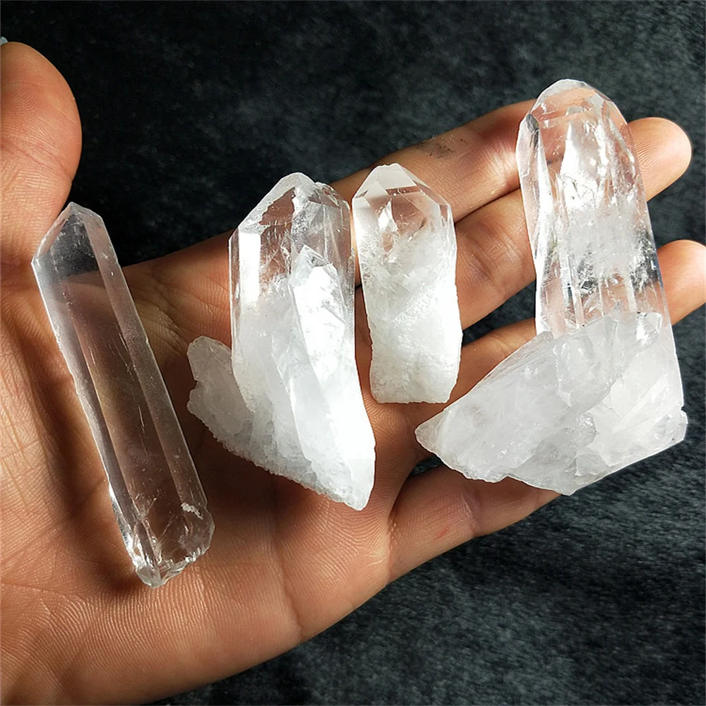 Natural White Crystal Cluster Small Crystal Cluster Primitive Stone Mineral Specimen
Natural White Crystal Cluster Small Crystal Cluster Primitive Stone Mineral Specimen