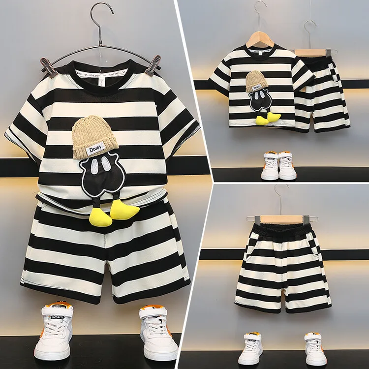 2023 New Children Stripe Tracksuits Teen Outfit Fashion Baby Boys Summer Short Sleeve T-Shirt+ Shorts Handsome Casual 2pcs Set
2023 New Children Stripe Tracksuits Teen Outfit Fashion Baby Boys Summer Short Sleeve T-Shirt+ Shorts Handsome Casual 2pcs Set