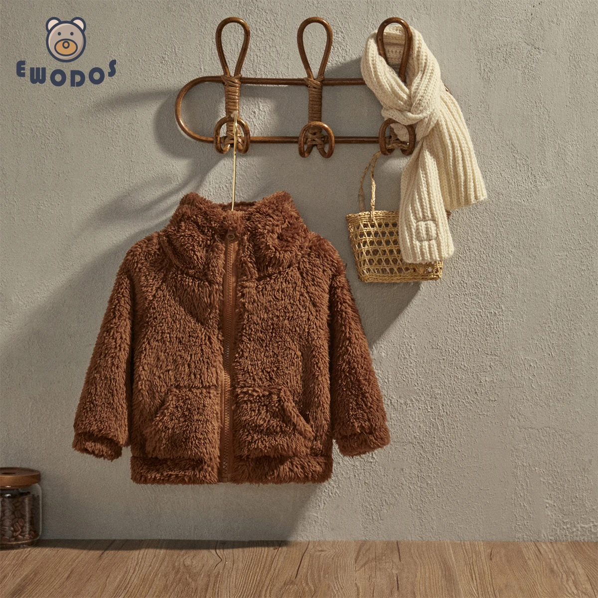 EWODOS Toddler Baby Boys Winter Warm Plush Coat Jackets Casual Long Sleeve Zipper Closure Cartoon Hooded Jackets Baby's Coats
EWODOS Toddler Baby Boys Winter Warm Plush Coat Jackets Casual Long Sleeve Zipper Closure Cartoon Hooded Jackets Baby's Coats