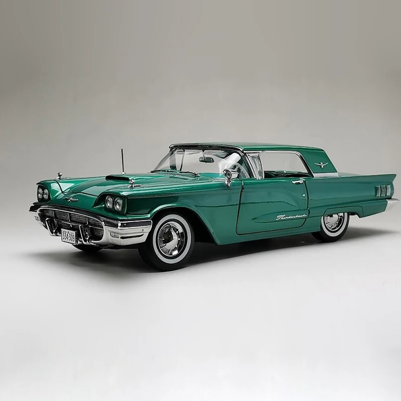 1:18 Scale 1960 Thunderbird Hard Top -sapphire 4307 Car Model Metal Diecast Alloy Toys Collection Retro Vehicle Display Gifts
1:18 Scale 1960 Thunderbird Hard Top -sapphire 4307 Car Model Metal Diecast Alloy Toys Collection Retro Vehicle Display Gifts