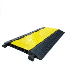 900mm Long Rubber PVC 5 channels Cable Covers Car Ramps Cable Protector For Truck
900mm Long Rubber PVC 5 channels Cable Covers Car Ramps Cable Protector For Truck