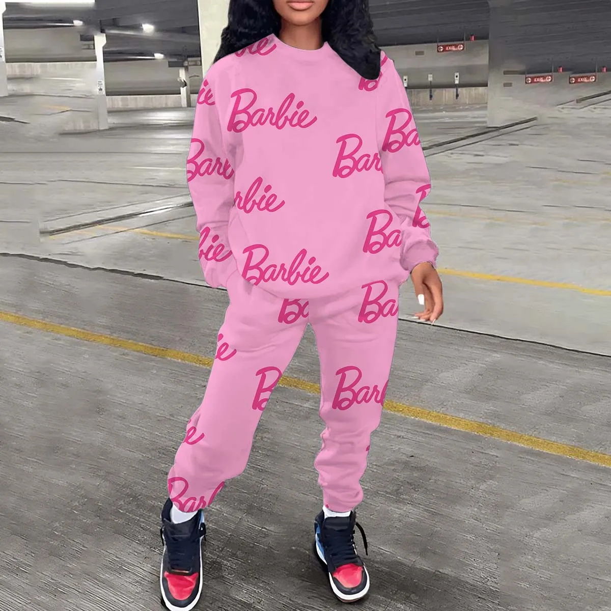 Anime Cartoon Barbie Women's Top Y2K Autumn Winter New European American Printed Pullover Sweatshirt Gift for Friends
Anime Cartoon Barbie Women's Top Y2K Autumn Winter New European American Printed Pullover Sweatshirt Gift for Friends