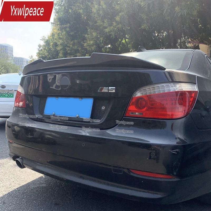 For BMW 5 Series E60 M5 Spoiler 2004-2009 ABS Glossy Black/Carbon Fiber Look Rear Trunk Lip Spoiler Wing Car Accessories
For BMW 5 Series E60 M5 Spoiler 2004-2009 ABS Glossy Black/Carbon Fiber Look Rear Trunk Lip Spoiler Wing Car Accessories