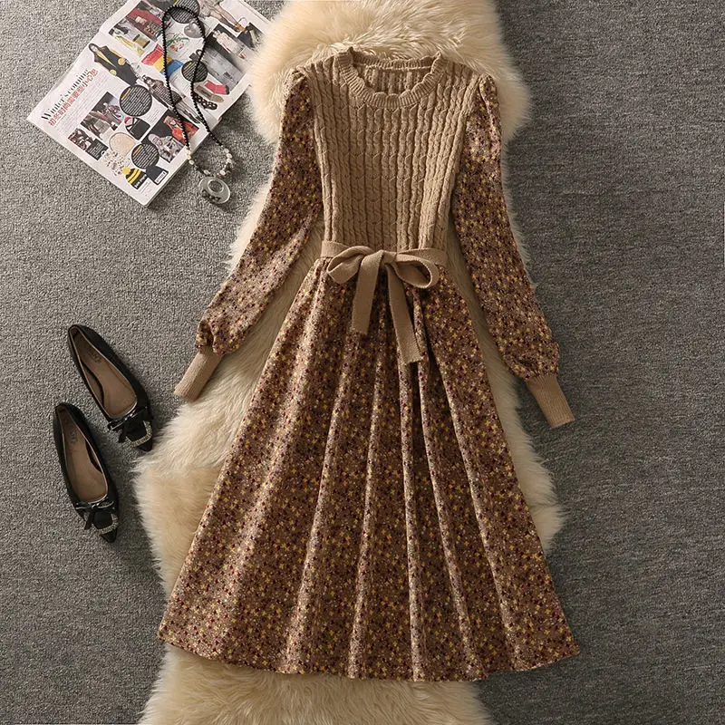 Knit Patchwork Corduroy Floral Dress Women Spring Fall Sweet Midi Vestidos Korean Half Turtleneck Slim Robe Print Party Dresses
Knit Patchwork Corduroy Floral Dress Women Spring Fall Sweet Midi Vestidos Korean Half Turtleneck Slim Robe Print Party Dresses