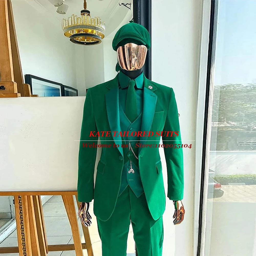 England Tailored Suits Men Formal Business Wear Plus Size Green Velvet Blazer Vest Pants 3 Pieces Prom Party Banquet Tuxedoces
England Tailored Suits Men Formal Business Wear Plus Size Green Velvet Blazer Vest Pants 3 Pieces Prom Party Banquet Tuxedoces