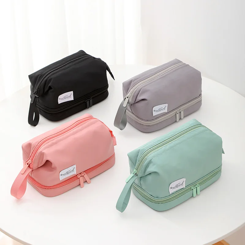 Cosmetic Bag for Women Travel Organizer Large Capacity Double-deck Waterproof Moisture-proof Double Zipper Makeup Storage Bag 
Cosmetic Bag for Women Travel Organizer Large Capacity Double-deck Waterproof Moisture-proof Double Zipper Makeup Storage Bag