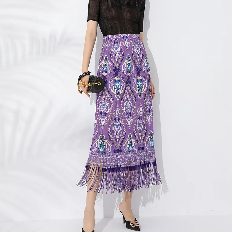 2023 Fashion temperament fringe print women's new large size A line pleated skirt
2023 Fashion temperament fringe print women's new large size A line pleated skirt