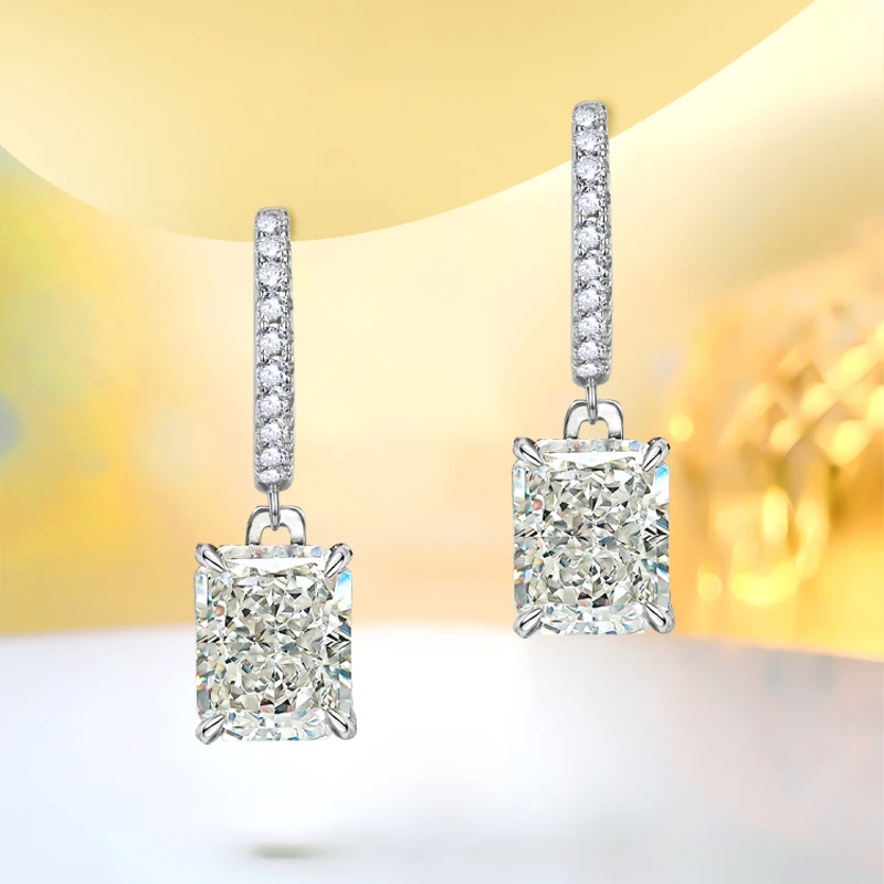 New Rectangular Earrings 925 Silver Inlaid with High Carbon Diamond Radian Earrings with Versatile Temperament
New Rectangular Earrings 925 Silver Inlaid with High Carbon Diamond Radian Earrings with Versatile Temperament