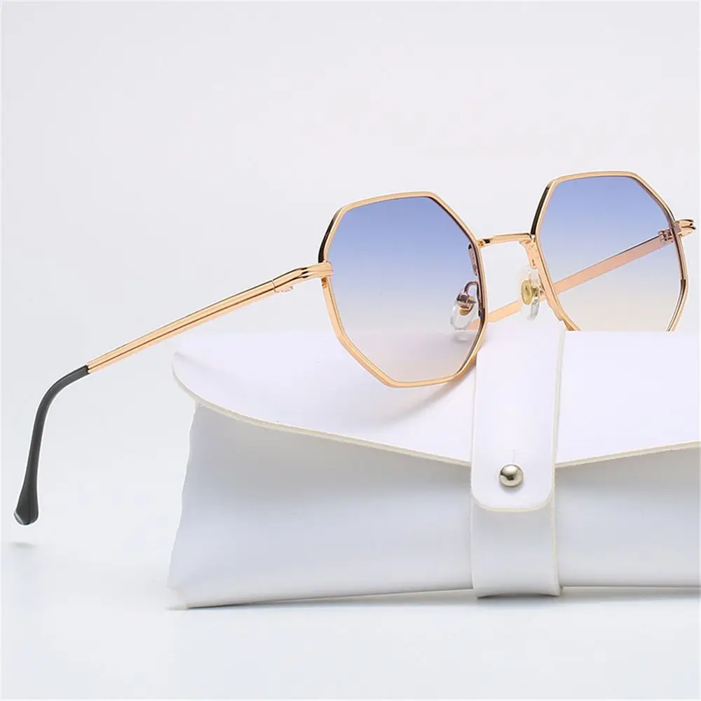 Vintage UV Protection Shades Sunglasses for Men/Women Square Sunglasses Metal Sunglasses Polygon Sun Glasses
Vintage UV Protection Shades Sunglasses for Men/Women Square Sunglasses Metal Sunglasses Polygon Sun Glasses