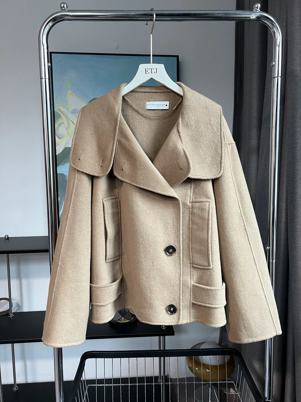 Wool blend coat for women 2023traf winter new single-breasted adjustable belt handmade double-sided tweed short jacket
Wool blend coat for women 2023traf winter new single-breasted adjustable belt handmade double-sided tweed short jacket