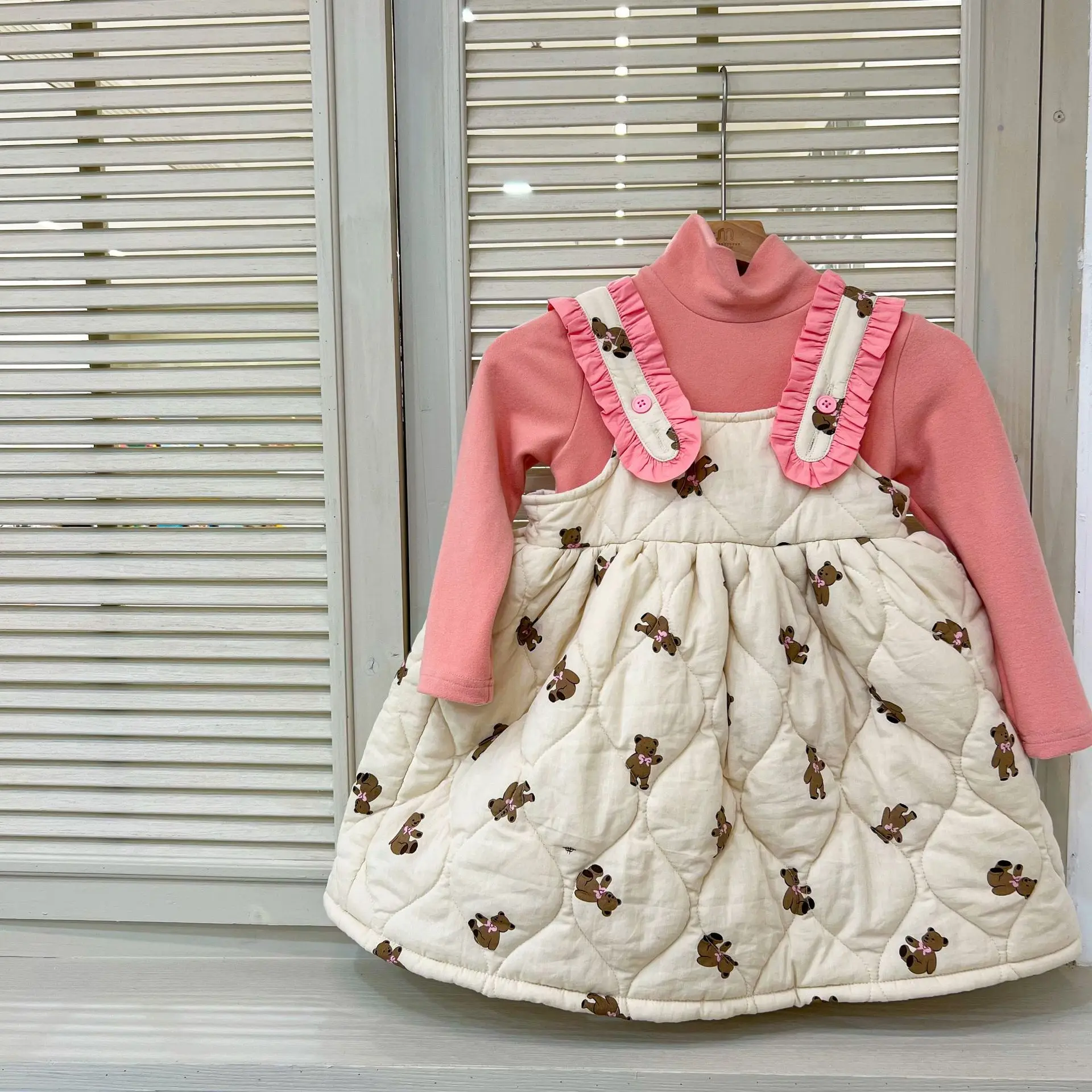 deer jonmi Korean Style Winter Baby Girls Printed Cotton Padded Dresses Thicken Warm Ball Gown Kids Princess Suspenders Dress
deer jonmi Korean Style Winter Baby Girls Printed Cotton Padded Dresses Thicken Warm Ball Gown Kids Princess Suspenders Dress
