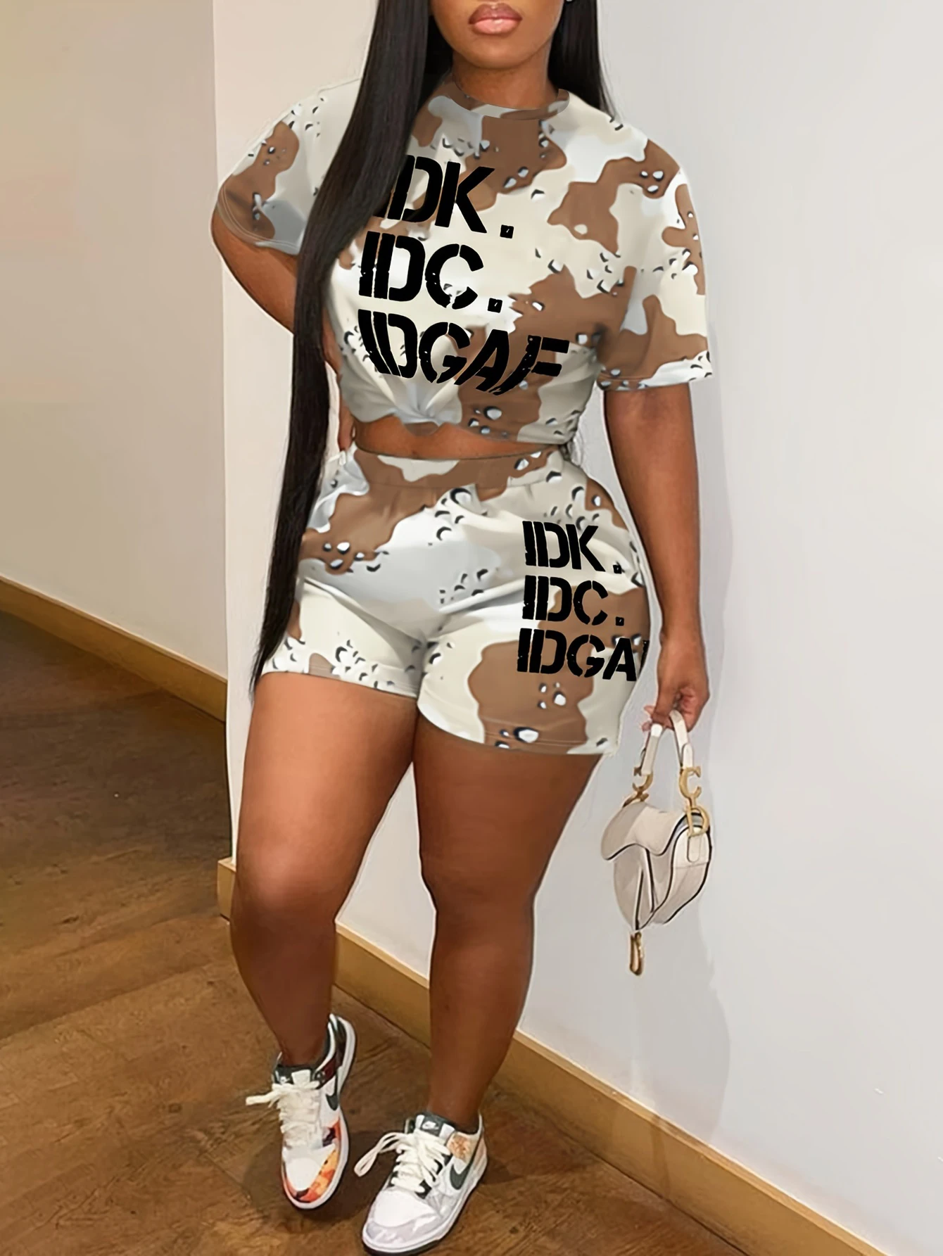 

LW plus size Camo Letter Print Shorts Set Women's Casual Loose Short Sleeved T-shirt +short sets summer Two-piece Set