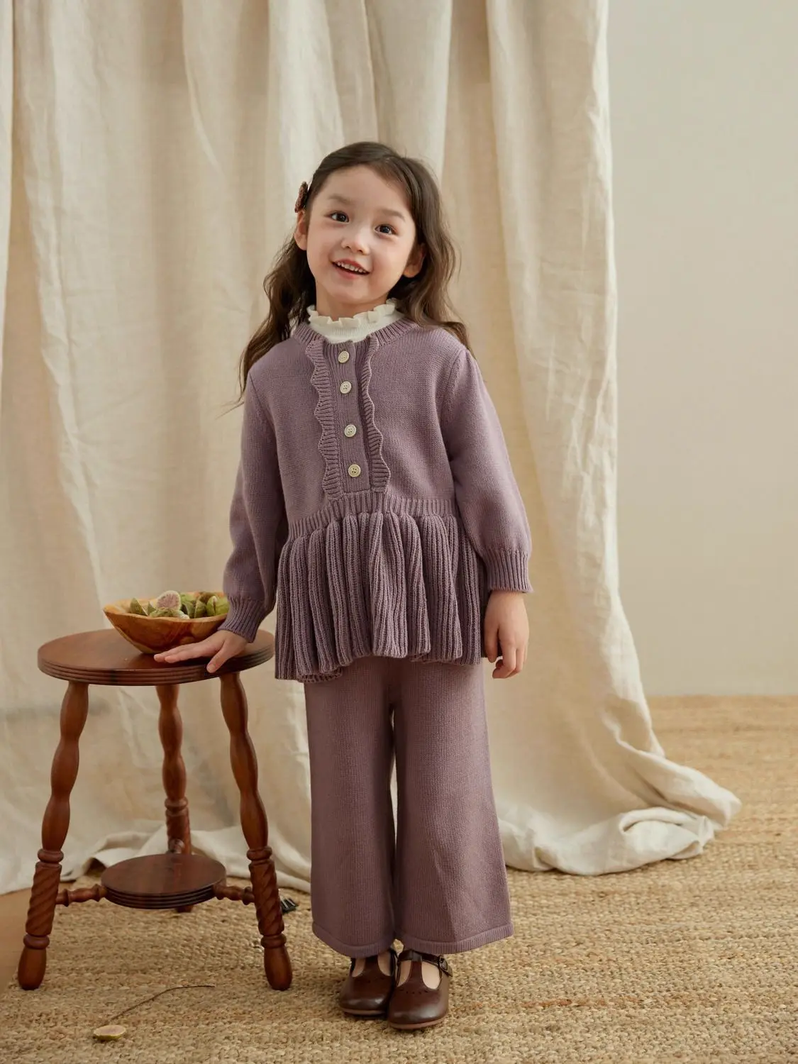 Childrens Sets Girls Retro Knitting Autumn New Solid Color Lace Collar Sweater Comfort Wide Leg Pants Two Piece Set
Childrens Sets Girls Retro Knitting Autumn New Solid Color Lace Collar Sweater Comfort Wide Leg Pants Two Piece Set