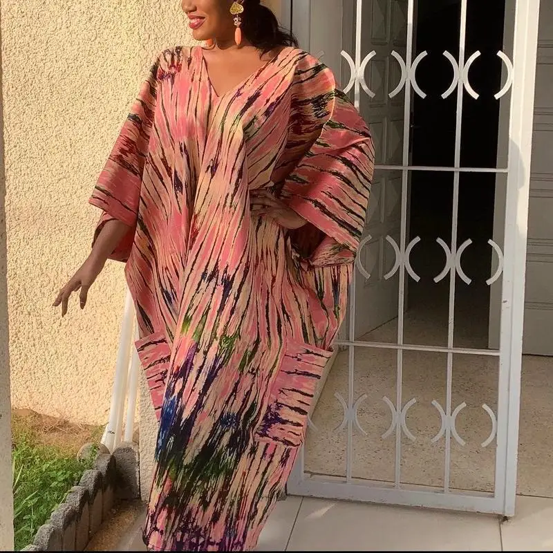 Summer 2022 Fashion Style African Women V-neck Long Sleeve Polyester Dress Africa Clothing African Maxi Dresses for Women
Summer 2022 Fashion Style African Women V-neck Long Sleeve Polyester Dress Africa Clothing African Maxi Dresses for Women