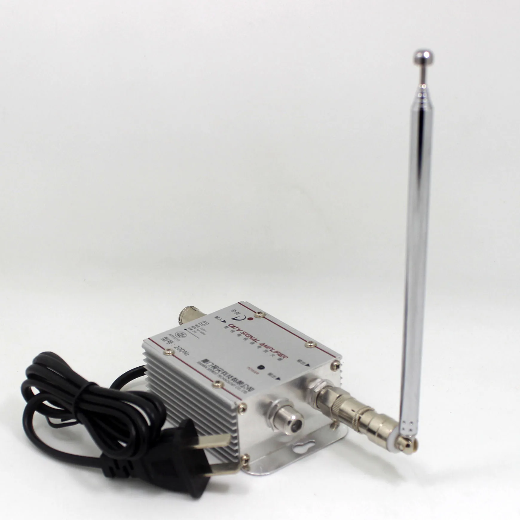 Converter Analog Signal Wireless Transmitter Radio Frequency Analog Handheld TV Wireless Black and White TV Antenna Reception
Converter Analog Signal Wireless Transmitter Radio Frequency Analog Handheld TV Wireless Black and White TV Antenna Reception