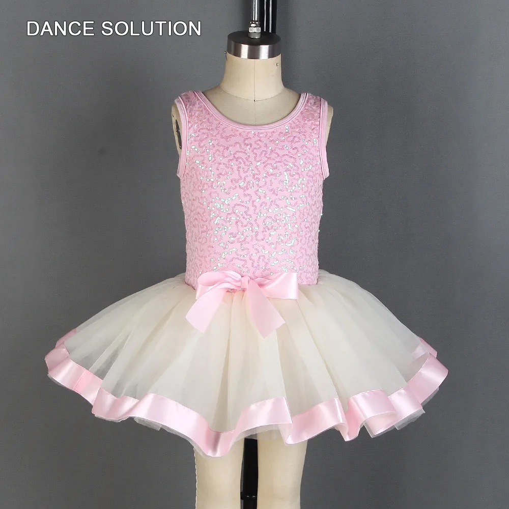 Pink Sequin Spandex Bodice with Tulle Skirt Children's Ballet Tutu Dress Stage Performance Costume Ballet Outfit for Girls 20057
Pink Sequin Spandex Bodice with Tulle Skirt Children's Ballet Tutu Dress Stage Performance Costume Ballet Outfit for Girls 20057
