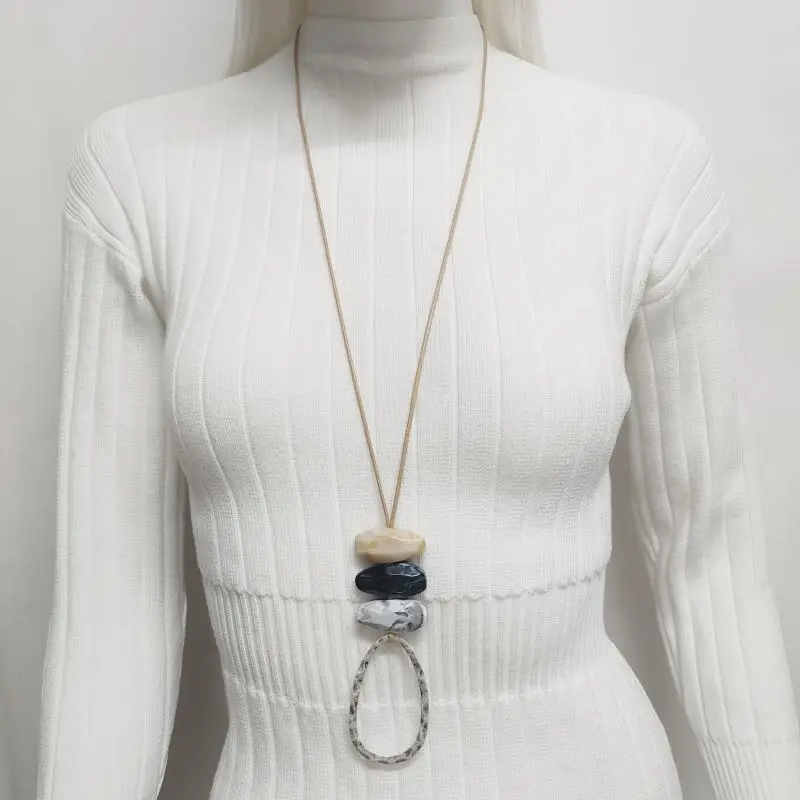 Resin Bead Necklace Drop Shaped Metal Pendant Long Handmade Necklace Ethnic Jewelry Ladies Necklace Large Pendant Exaggerated St
Resin Bead Necklace Drop Shaped Metal Pendant Long Handmade Necklace Ethnic Jewelry Ladies Necklace Large Pendant Exaggerated St