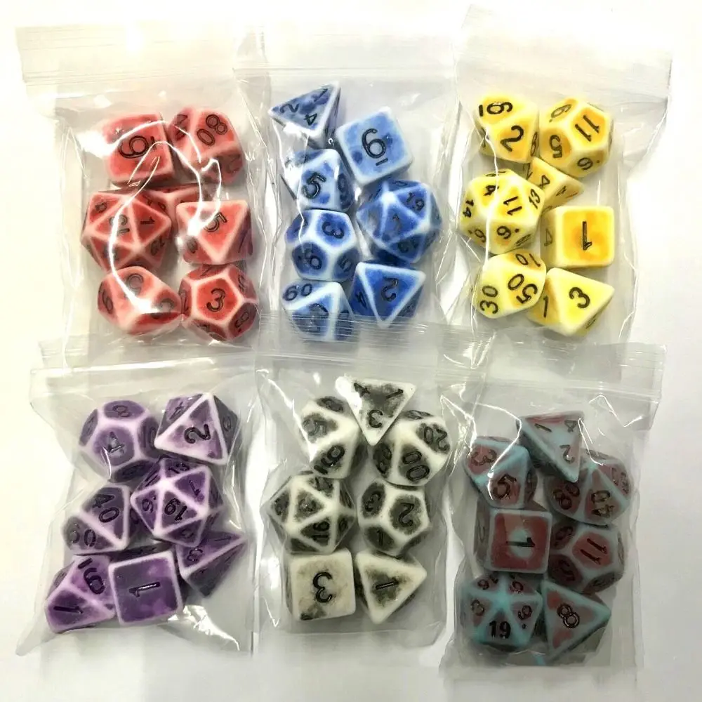 Game Dice Set DND Board Game Pieces High Quality Acrylic Unique Cool Retro Effect Polyhedral Dice Sets For RPG Board Club Party
Game Dice Set DND Board Game Pieces High Quality Acrylic Unique Cool Retro Effect Polyhedral Dice Sets For RPG Board Club Party