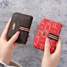 2022 New Little Bee Decoration Women Card Holder Cute 9 Bits Rfid Blocking Wallet for Driving License Large-capacity Coin Purse
2022 New Little Bee Decoration Women Card Holder Cute 9 Bits Rfid Blocking Wallet for Driving License Large-capacity Coin Purse