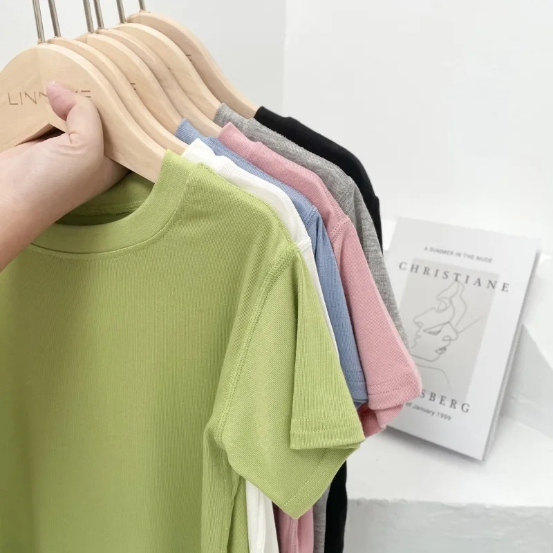 Женский топ с коротким рукавом, однотонный Тонкий Топ из модала и хлопка с коротким рукавом и круглым вырезом, модная универсальная внутренняя футболка унисекс, Новинка лета 2023
Женский топ с коротким рукавом, однотонный Тонкий Топ из модала и хлопка с коротким рукавом и круглым вырезом, модная универсальная внутренняя футболка унисекс, Новинка лета 2023