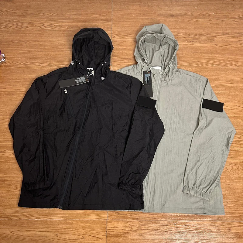 Men's Sunscreen Jacket Spring Summer Zipper Outdoor Windproof Waterproof Breathable Hooded Coat Jaqueta Masculina MA829
Men's Sunscreen Jacket Spring Summer Zipper Outdoor Windproof Waterproof Breathable Hooded Coat Jaqueta Masculina MA829
