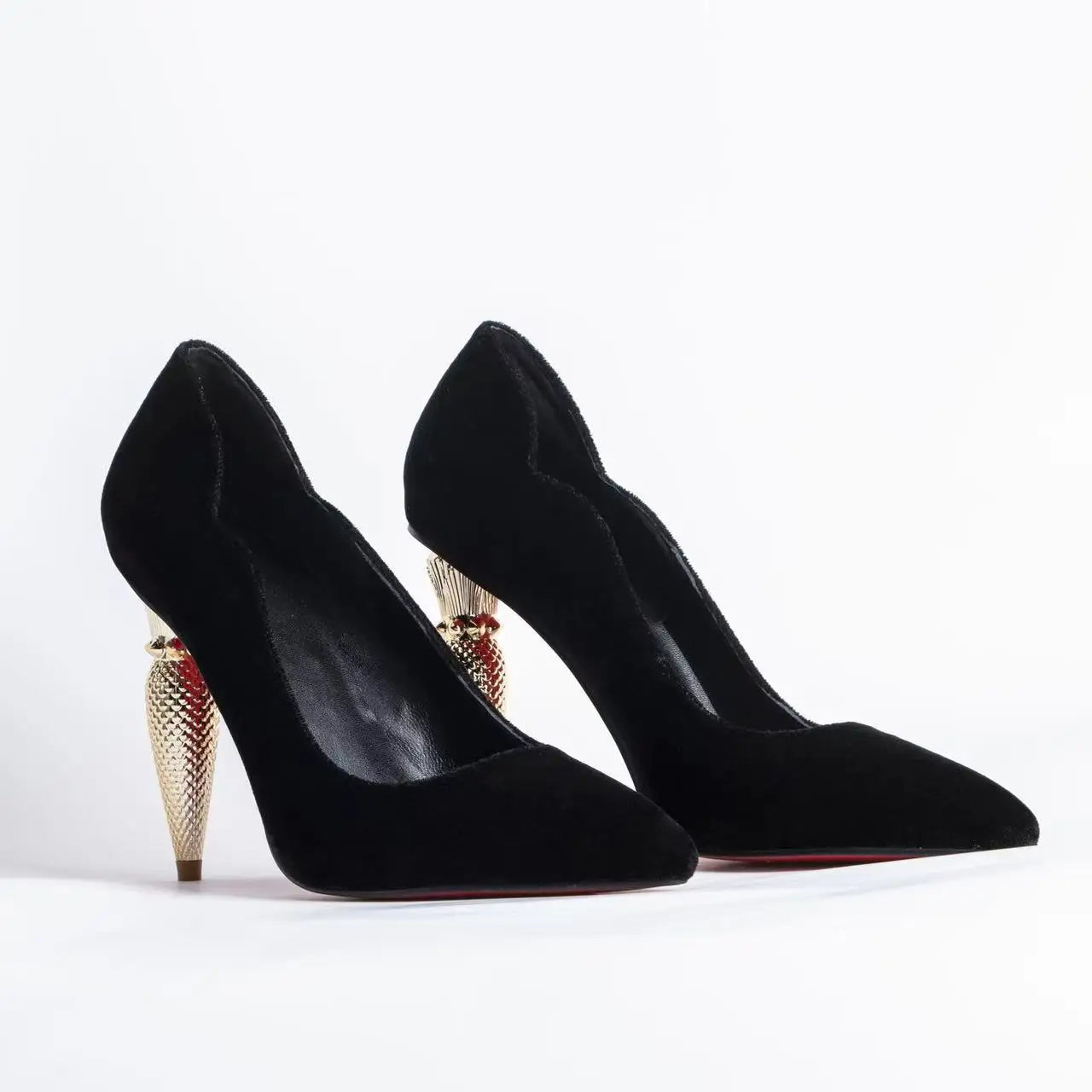 Italian Luxury Designer 2023 Wedding Party Women's High Heels Red Sole Pointy High Quality Bridal Shoes
Italian Luxury Designer 2023 Wedding Party Women's High Heels Red Sole Pointy High Quality Bridal Shoes