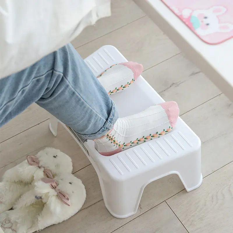 Simple Footstool Office To Prevent Cross-Legged Correction Artifact Pp Material Multi-Functional Bathroom Toilet Footstool
Simple Footstool Office To Prevent Cross-Legged Correction Artifact Pp Material Multi-Functional Bathroom Toilet Footstool