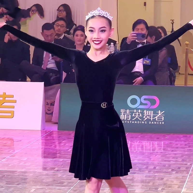 New Latin Dance Performance Costumes For Girls Black Long Sleeved Skirts Suit Professional Ballroom Latin Dance Dress DQS12785
New Latin Dance Performance Costumes For Girls Black Long Sleeved Skirts Suit Professional Ballroom Latin Dance Dress DQS12785