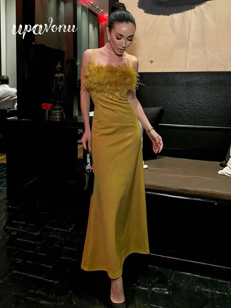2023 Sexy Summer Feather Satin Maxi Dress Women's Spaghetti Sleeveless A Thread Long Dress Celebrity Club Evening Party Vesidos
2023 Sexy Summer Feather Satin Maxi Dress Women's Spaghetti Sleeveless A Thread Long Dress Celebrity Club Evening Party Vesidos