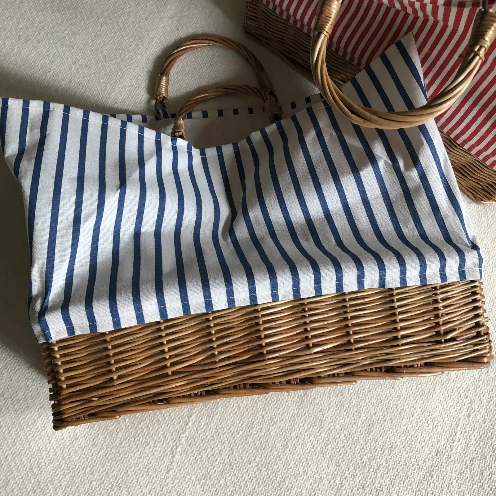 2023 New Printed Striped Women Handbags Totes Large Size Shopping Totes Casual Patchwork Straw Handbags Drop Shipping
2023 New Printed Striped Women Handbags Totes Large Size Shopping Totes Casual Patchwork Straw Handbags Drop Shipping