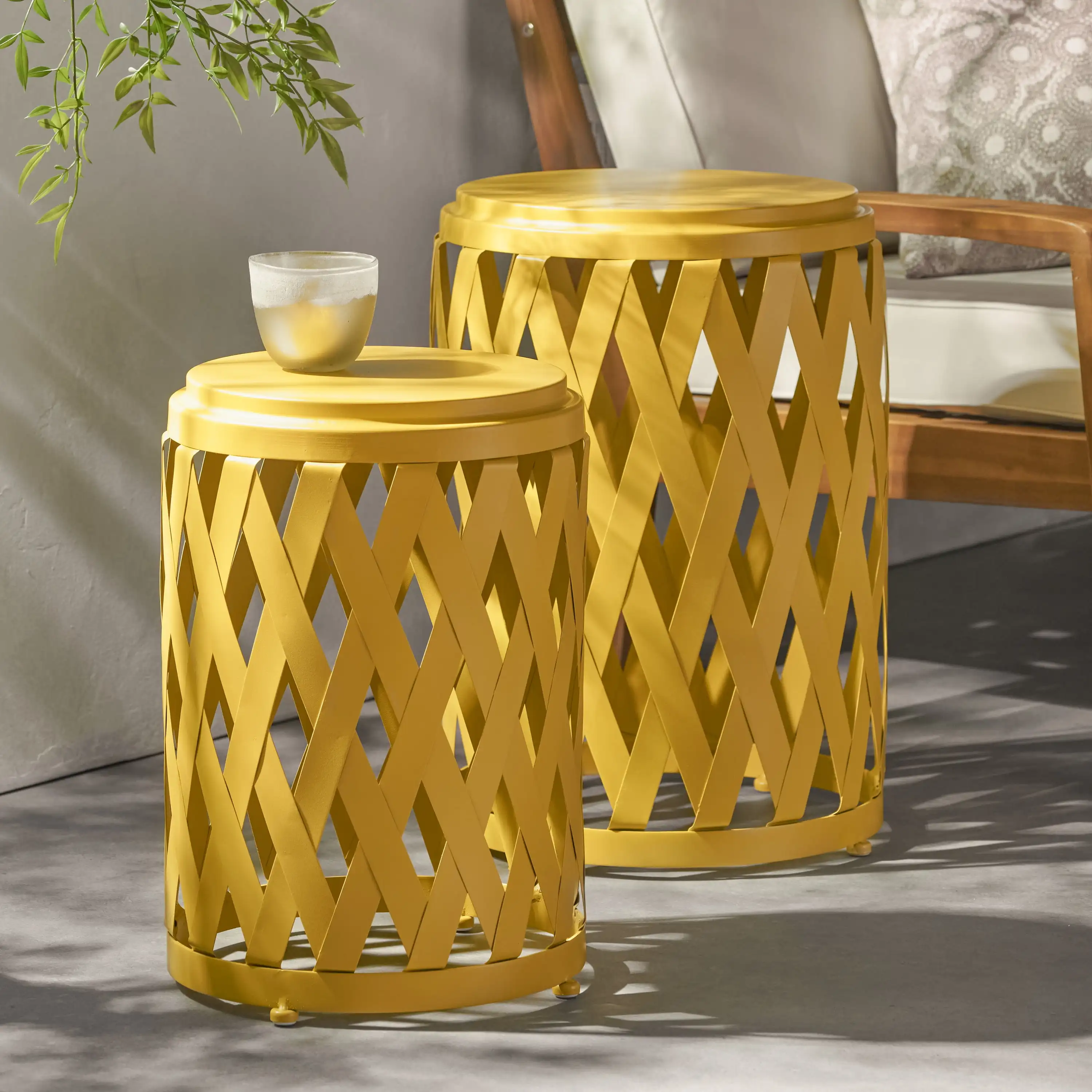 Luxurious Refined Fashionable and Elegant Spring Outdoor Small and Large Iron Side Table Set Matte Yellow
Luxurious Refined Fashionable and Elegant Spring Outdoor Small and Large Iron Side Table Set Matte Yellow