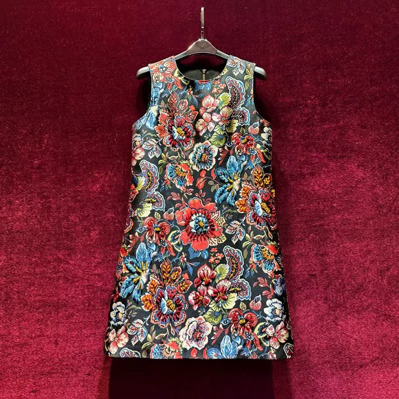 European and American women's dress 2023 summer new style Round neck sleeveless heavy stitching beads Floral jacquard dress
European and American women's dress 2023 summer new style Round neck sleeveless heavy stitching beads Floral jacquard dress