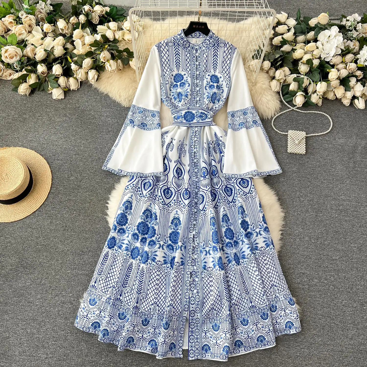 2024 Spring Bohemian Retro Ethnic Paisley Maxi Dress Women's Stand Collar Long Flare Sleeve Floral Print Robe Vestidos 2361
2024 Spring Bohemian Retro Ethnic Paisley Maxi Dress Women's Stand Collar Long Flare Sleeve Floral Print Robe Vestidos 2361
