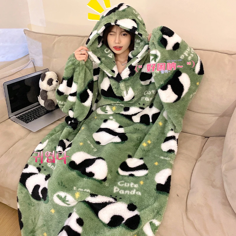 Winter Women Robes Pajamas Cute Panda Print Coral Velvet Nightgown Thick Robe Ropa De Mujer Soft Warm Women Night Clothes
Winter Women Robes Pajamas Cute Panda Print Coral Velvet Nightgown Thick Robe Ropa De Mujer Soft Warm Women Night Clothes